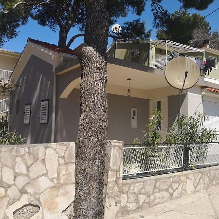 Mala Kuca Ispod Borova Villa Primošten Exteriör bild