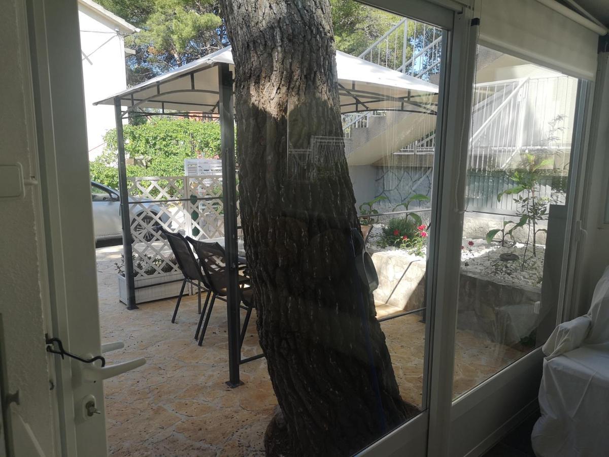 Mala Kuca Ispod Borova Villa Primošten Exteriör bild