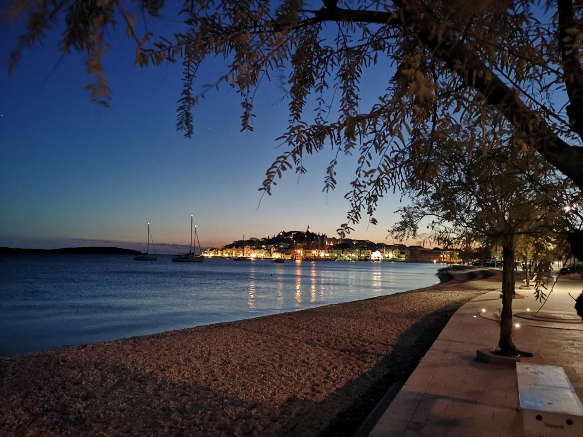 Mala Kuca Ispod Borova Villa Primošten Exteriör bild